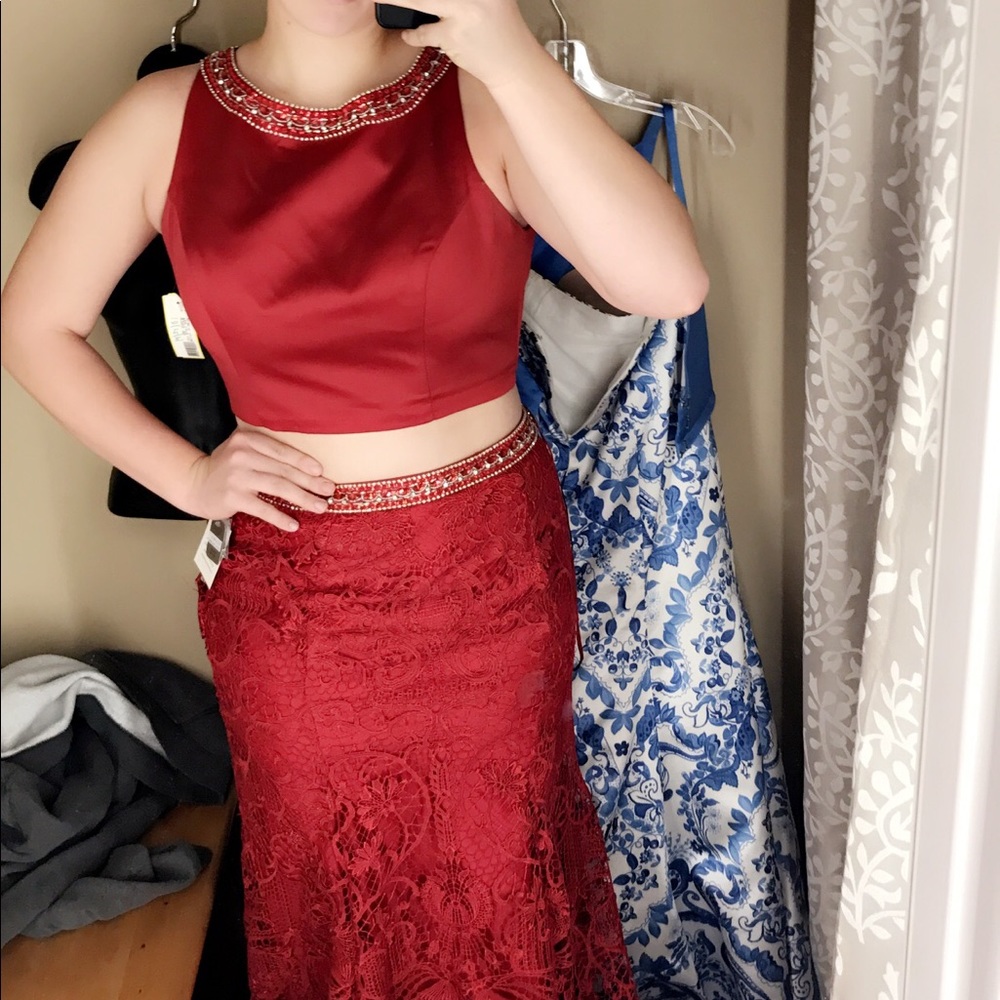 Prom dress - Picture 3 of 3